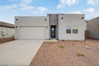 17255 W SAGUARO VISTA Drive, Surprise, AZ 85387