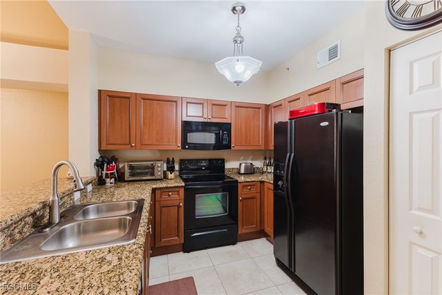 10001 Villagio Gardens LN 207, Estero, FL 33928