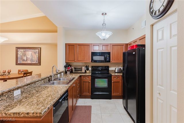 10001 Villagio Gardens LN 207, Estero, FL 33928