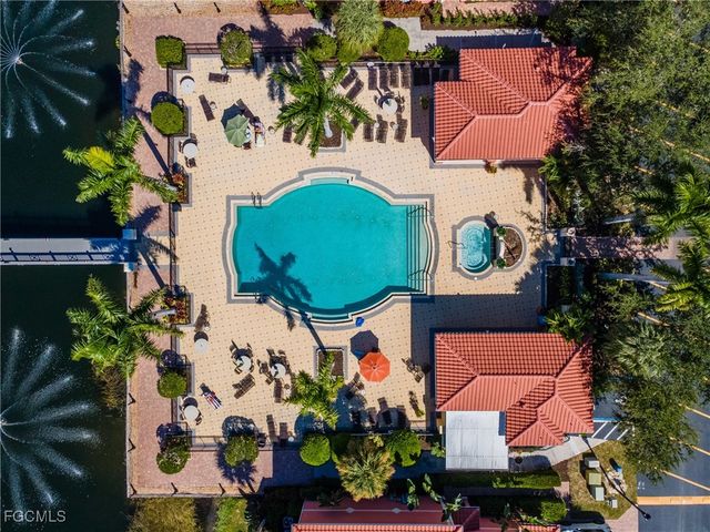 10001 Villagio Gardens LN 207, Estero, FL 33928