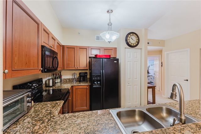 10001 Villagio Gardens LN 207, Estero, FL 33928