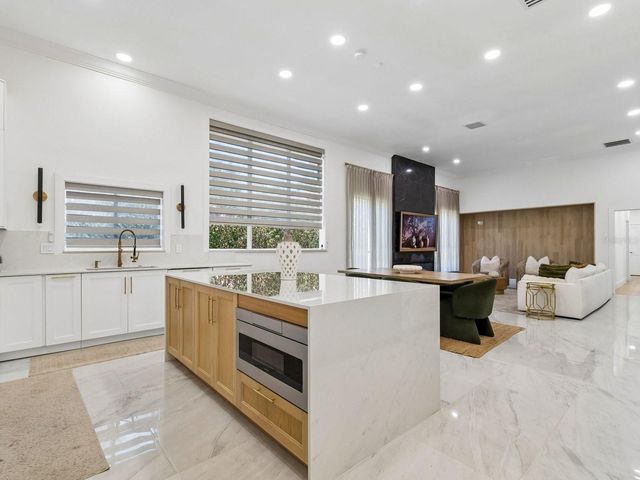 2402 HUNTINGTON BOULEVARD, Safety Harbor, FL 34695