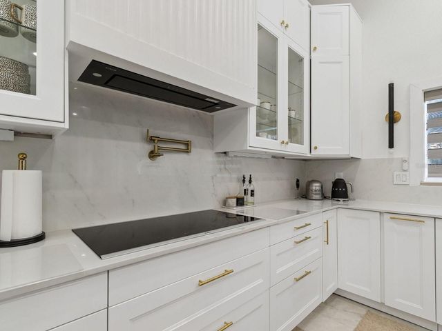 2402 HUNTINGTON BOULEVARD, Safety Harbor, FL 34695