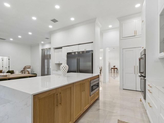 2402 HUNTINGTON BOULEVARD, Safety Harbor, FL 34695