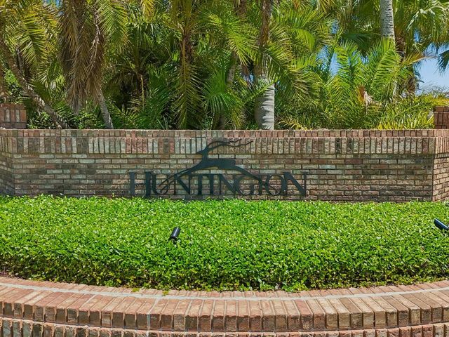 2402 HUNTINGTON BOULEVARD, Safety Harbor, FL 34695