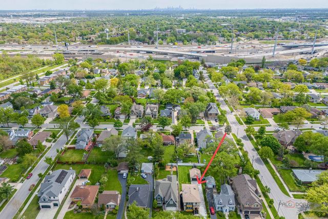 607 S Cedar Avenue, Elmhurst, IL 60126
