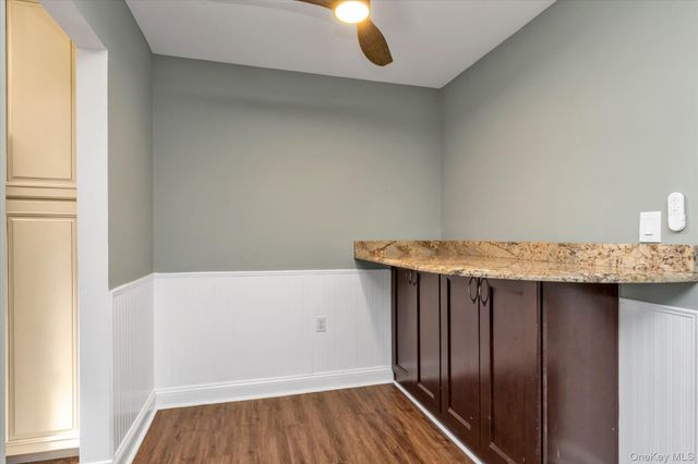 4 Rose Street 5-H1, Oceanside, NY 11572