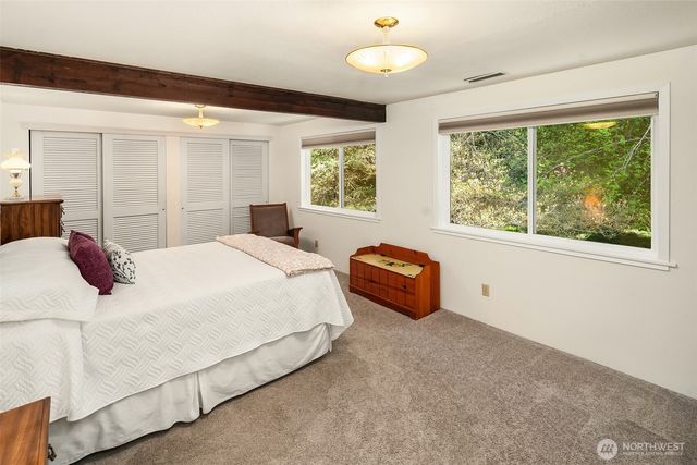 27428 97th Avenue SW, Vashon, WA 98070