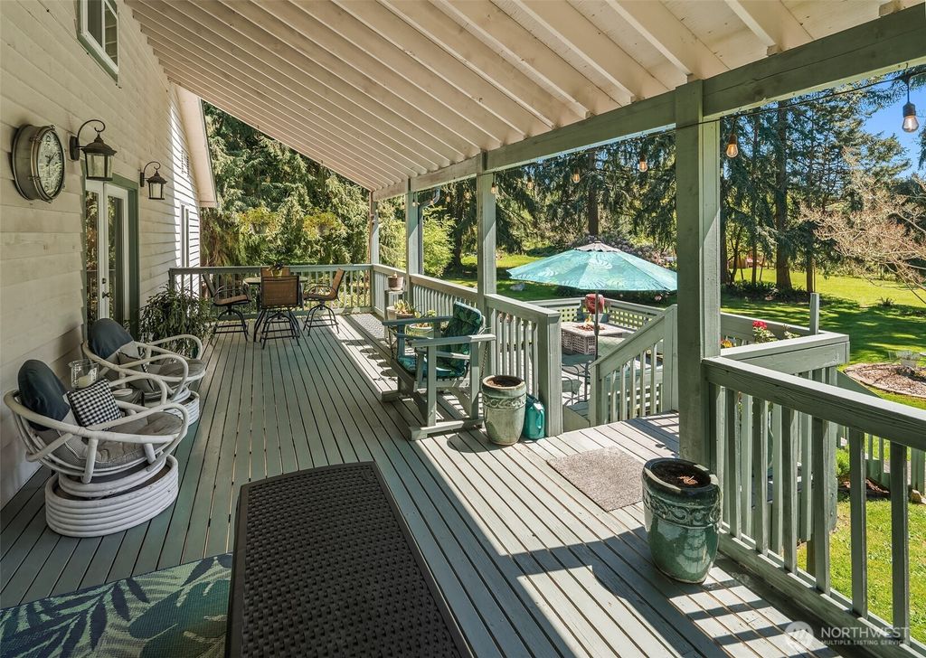 27428 97th Avenue SW, Vashon, WA 98070