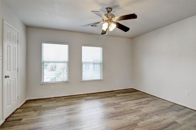 7042 Plum Creek Terrace Lane, Houston, TX 77087