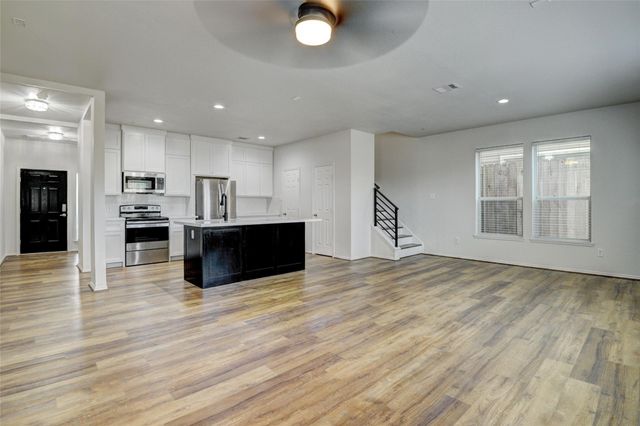 7042 Plum Creek Terrace Lane, Houston, TX 77087