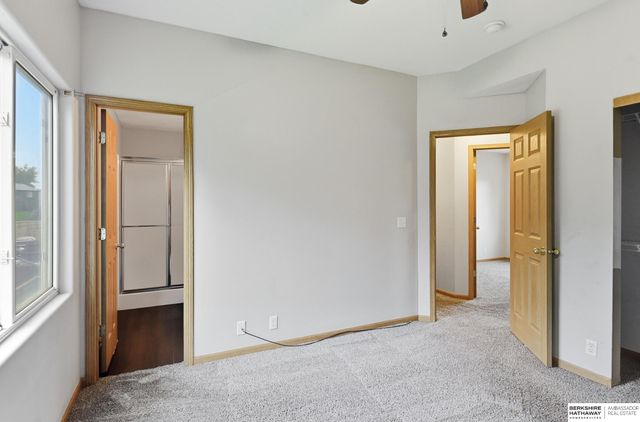 1125 Rawhide Road, Papillion, NE 68046