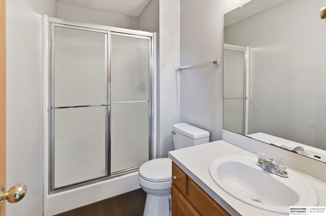 1125 Rawhide Road, Papillion, NE 68046