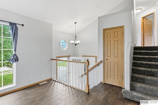 1125 Rawhide Road, Papillion, NE 68046