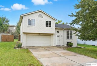 1125 Rawhide Road, Papillion, NE 68046