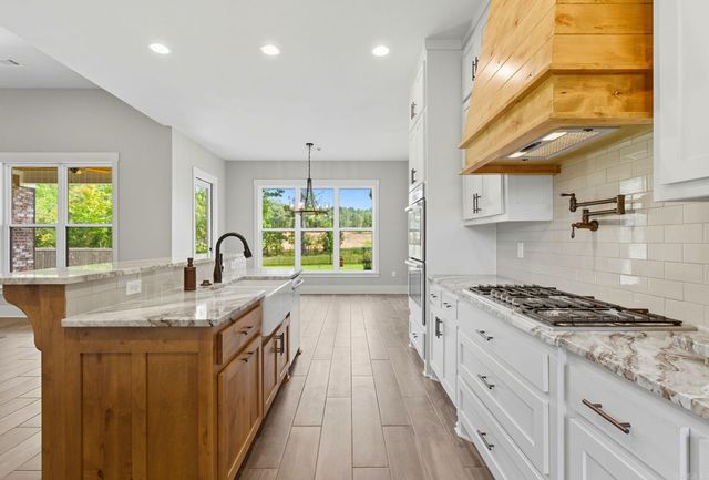 802 Nature Way, Benton, AR 72019