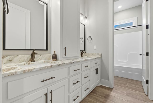 802 Nature Way, Benton, AR 72019