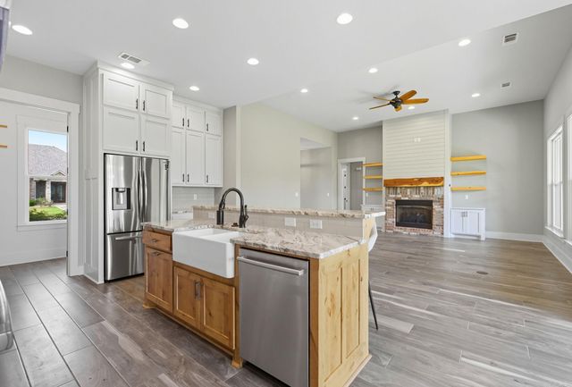 802 Nature Way, Benton, AR 72019