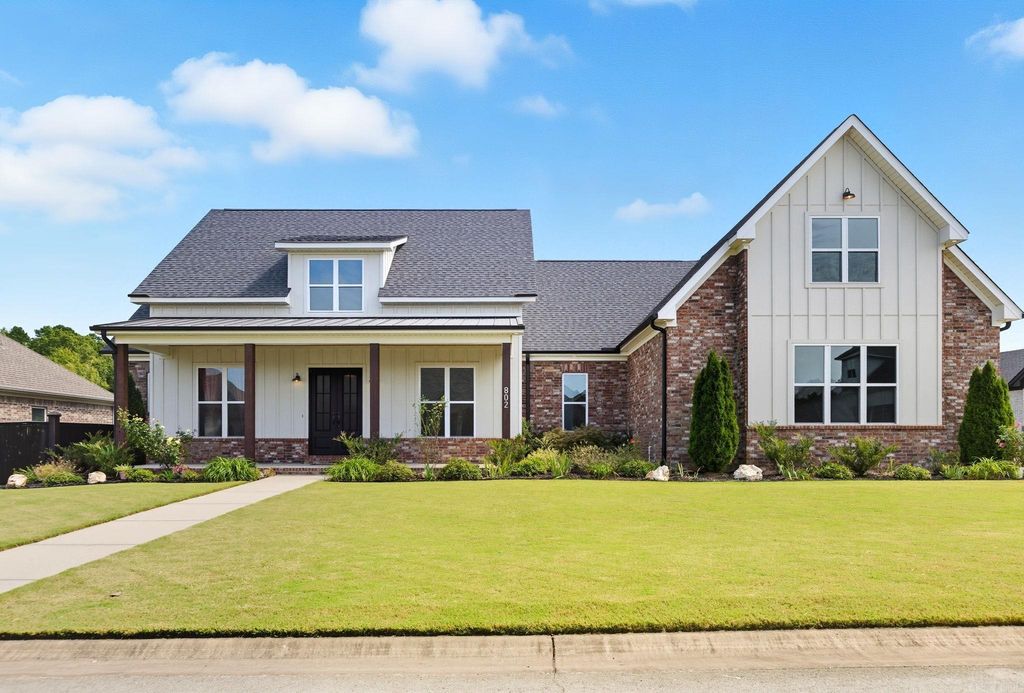 802 Nature Way, Benton, AR 72019
