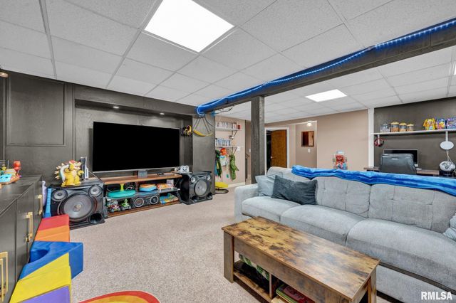 3333 W LEXINGTON Court, Peoria, IL 61615