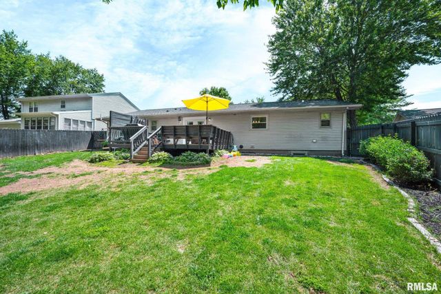 3333 W LEXINGTON Court, Peoria, IL 61615
