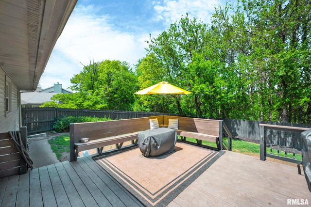 3333 W LEXINGTON Court, Peoria, IL 61615