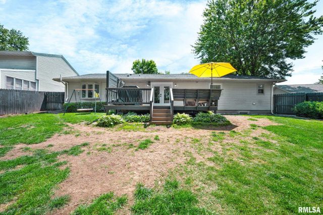 3333 W LEXINGTON Court, Peoria, IL 61615