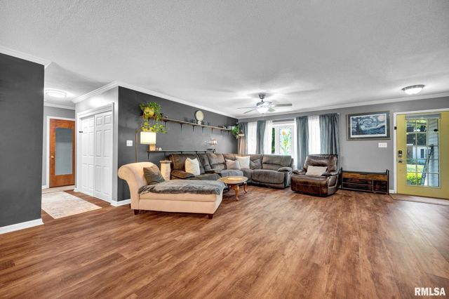 3333 W LEXINGTON Court, Peoria, IL 61615