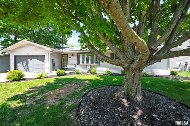 3333 W LEXINGTON Court, Peoria, IL 61615