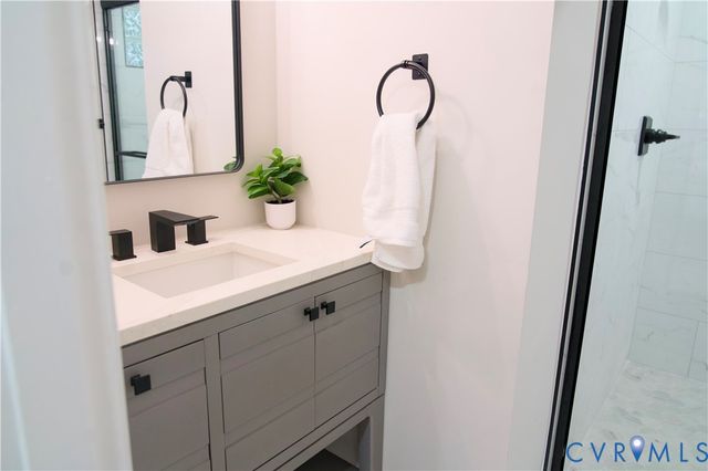 8005 Wynbrook Ln, Hanover, VA 23111