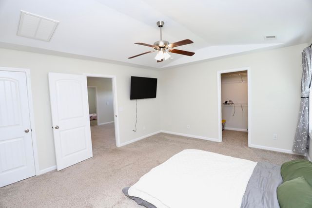 17 Carriagebrook Circle, Camden, SC 29020