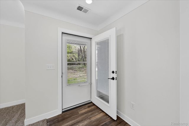 29055 Bredow Avenue, Huron Charter Township, MI 48174
