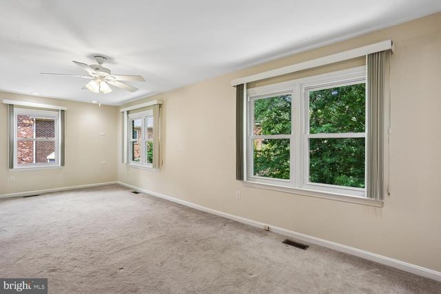 7561 HEATHERTON LN, Rockville, MD 20854