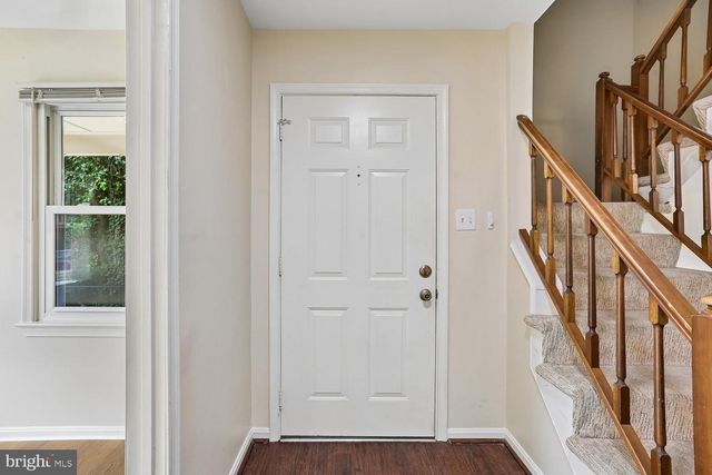 7561 HEATHERTON LN, Rockville, MD 20854
