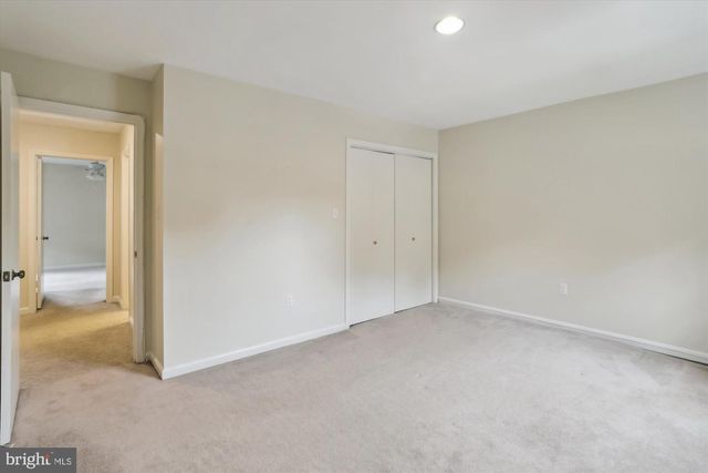 7561 HEATHERTON LN, Rockville, MD 20854