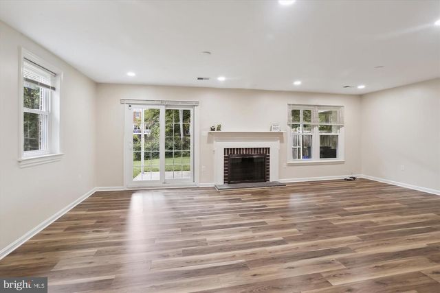 7561 HEATHERTON LN, Rockville, MD 20854
