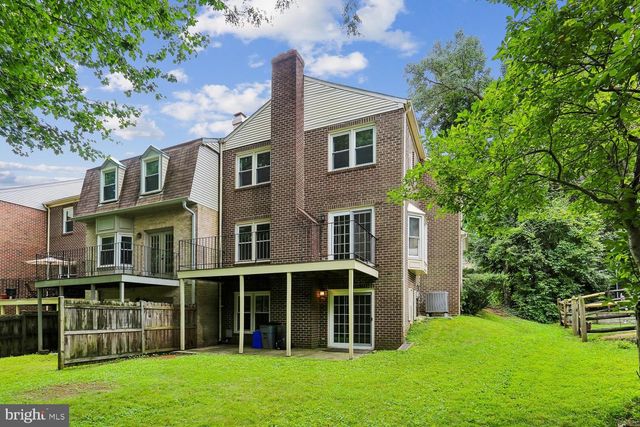 7561 HEATHERTON LN, Rockville, MD 20854
