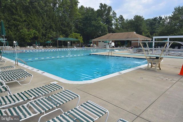 7561 HEATHERTON LN, Rockville, MD 20854