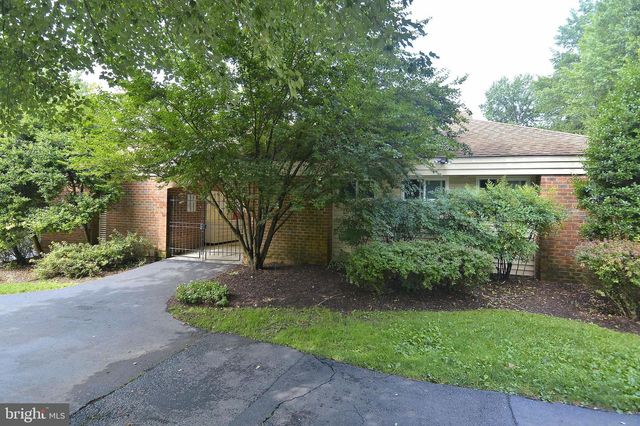 7561 HEATHERTON LN, Rockville, MD 20854