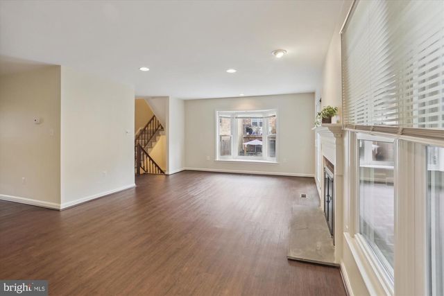 7561 HEATHERTON LN, Rockville, MD 20854
