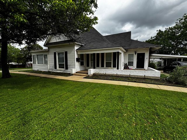 322 Hill Street, Grand Prairie, TX 75050