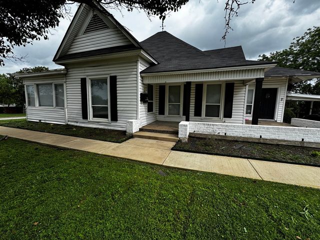 322 Hill Street, Grand Prairie, TX 75050