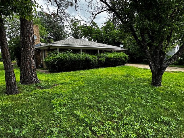 322 Hill Street, Grand Prairie, TX 75050