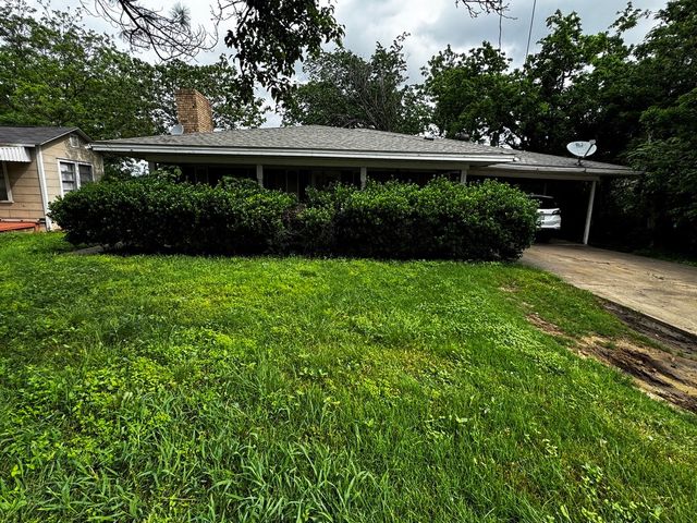 322 Hill Street, Grand Prairie, TX 75050