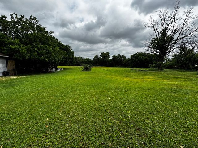 322 Hill Street, Grand Prairie, TX 75050