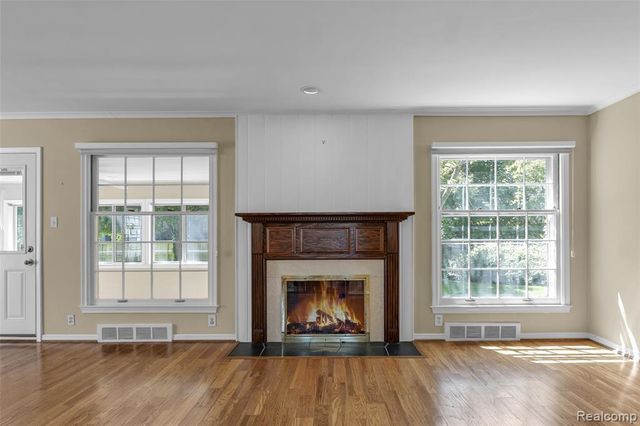 1325 Pilgrim Avenue, Birmingham, MI 48009