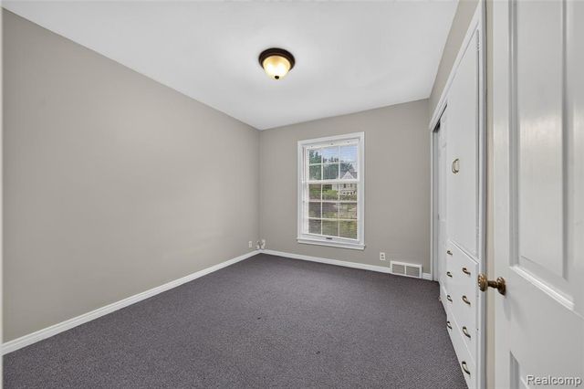 1325 Pilgrim Avenue, Birmingham, MI 48009