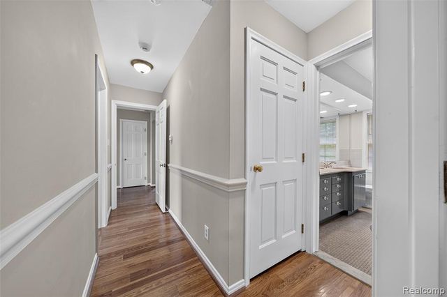 1325 Pilgrim Avenue, Birmingham, MI 48009
