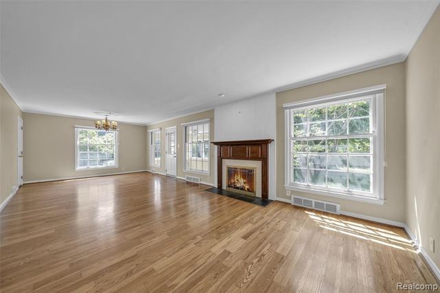 1325 Pilgrim Avenue, Birmingham, MI 48009