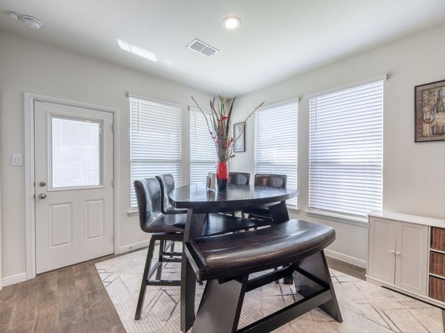 2618 Sunburst Drive, Glenn Heights, TX 75154